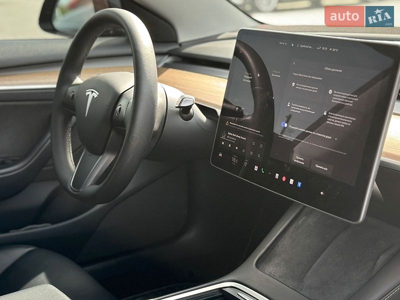 Седан Tesla Model 3 2020 в Ивано-Франковске