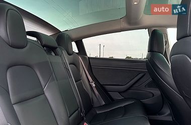 Седан Tesla Model 3 2020 в Ивано-Франковске