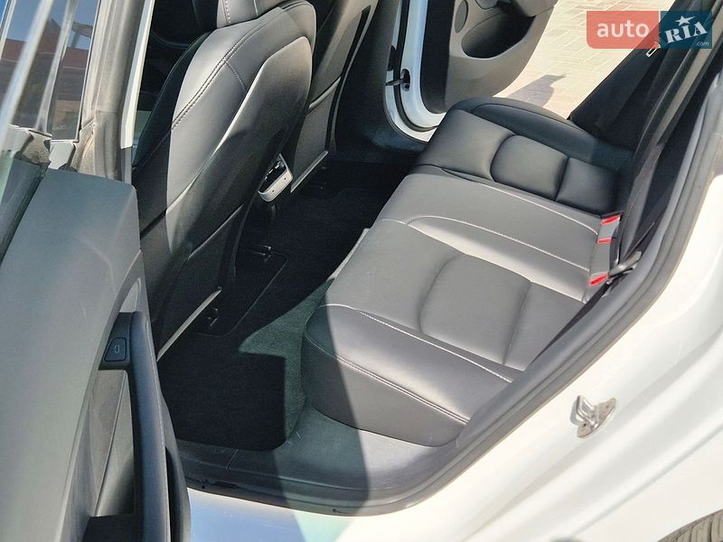 Седан Tesla Model 3 2022 в Виннице фото 29 Седан Tesla Model 3 2022 в Виннице