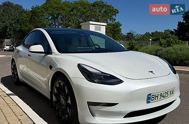 Седан Tesla Model 3 2022 в Одессе