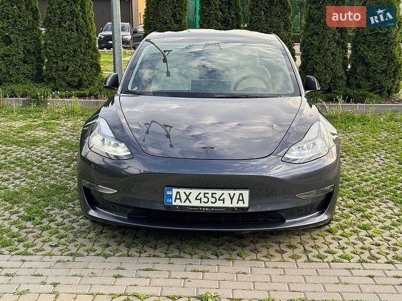Седан Tesla Model 3 2022 в Харкові