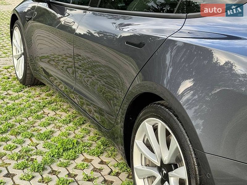 Седан Tesla Model 3 2022 в Харкові