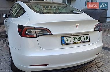 Седан Tesla Model 3 2022 в Ивано-Франковске