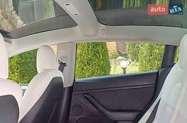 Седан Tesla Model 3 2022 в Ивано-Франковске