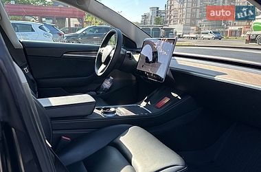 Седан Tesla Model 3 2022 в Тернополе