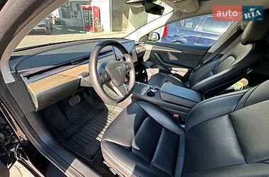 Седан Tesla Model 3 2022 в Тернополе