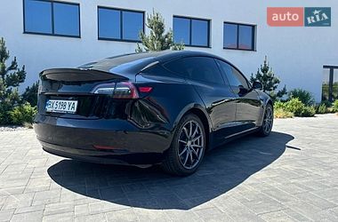Седан Tesla Model 3 2021 в Луцке