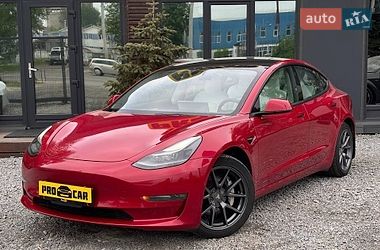 Седан Tesla Model 3 2021 в Львове