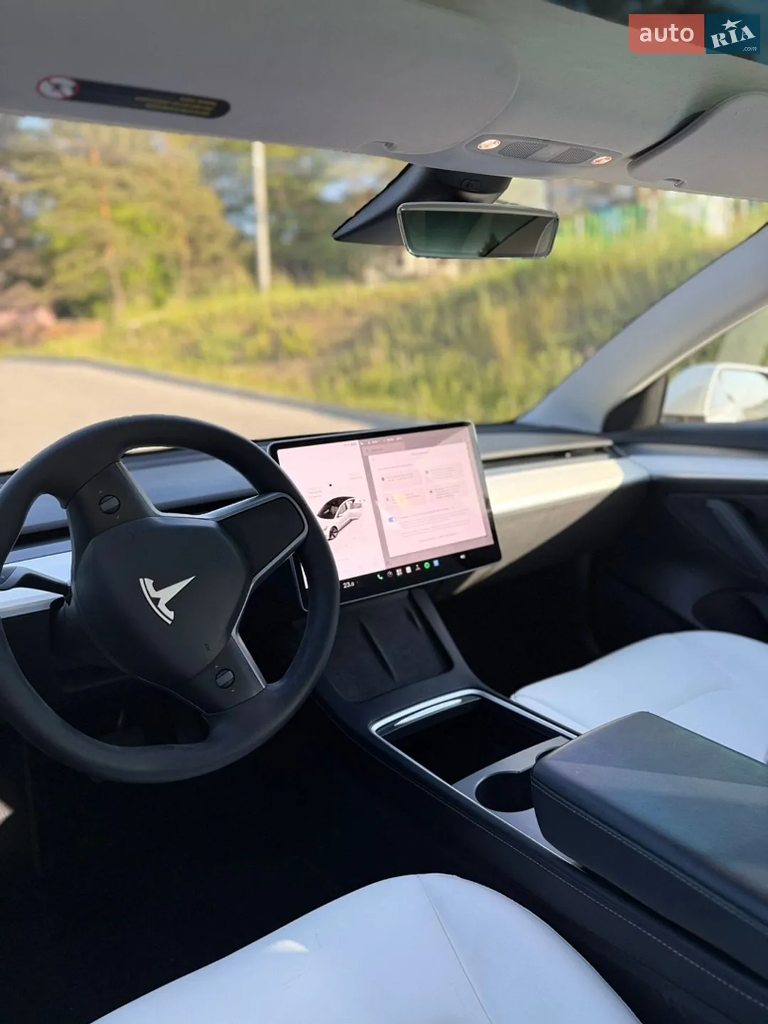 2022 Tesla Model 3 - мініатюра 14