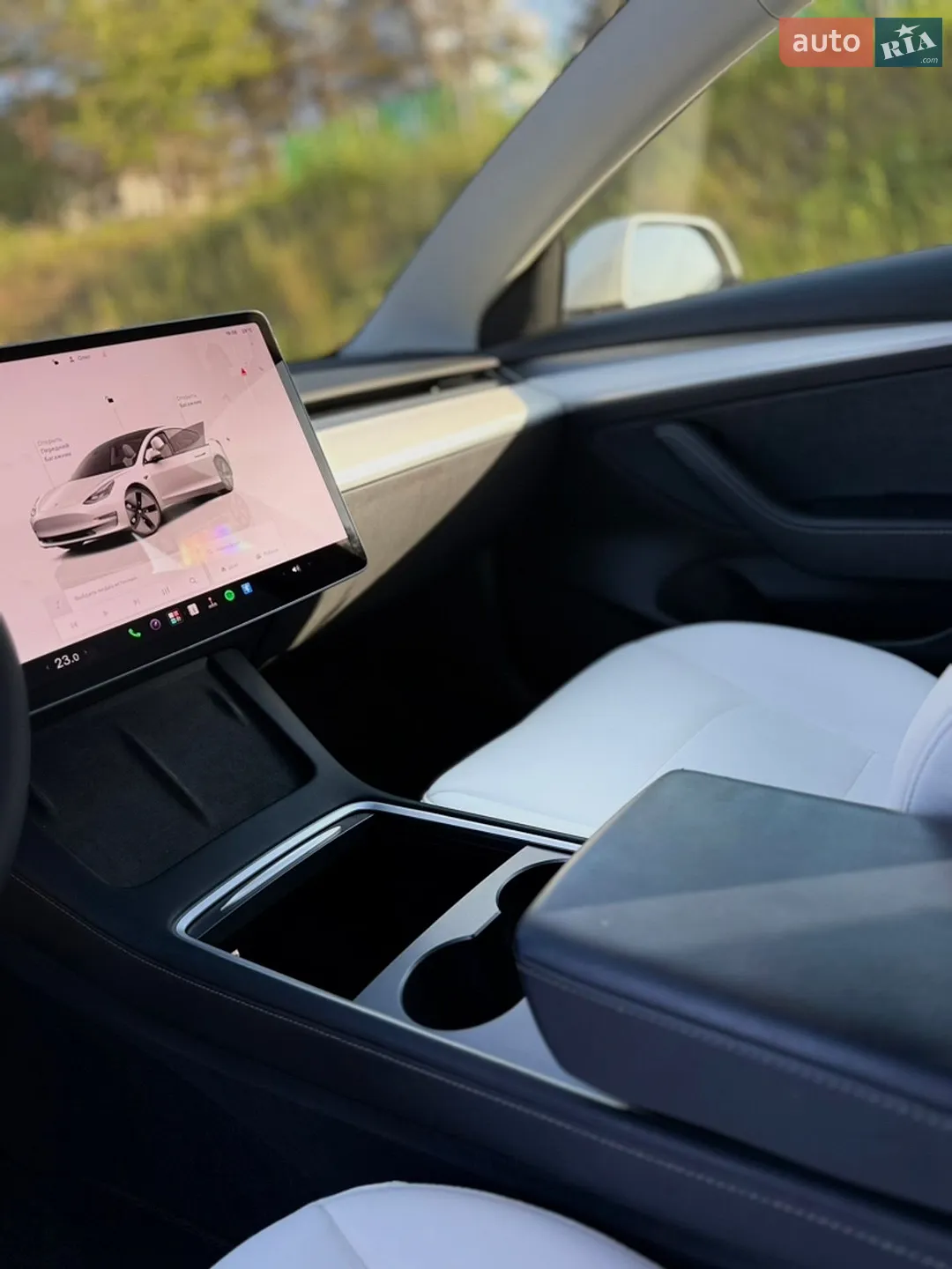 2022 Tesla Model 3 - мініатюра 16