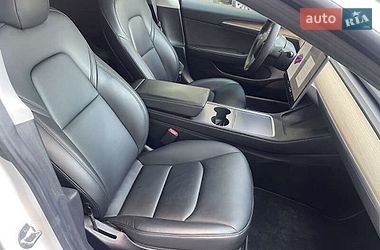 Седан Tesla Model 3 2021 в Ивано-Франковске