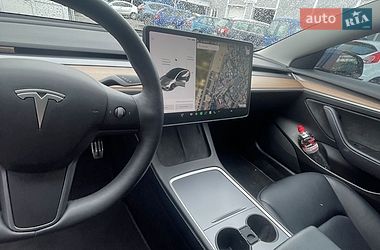 Седан Tesla Model 3 2021 в Киеве