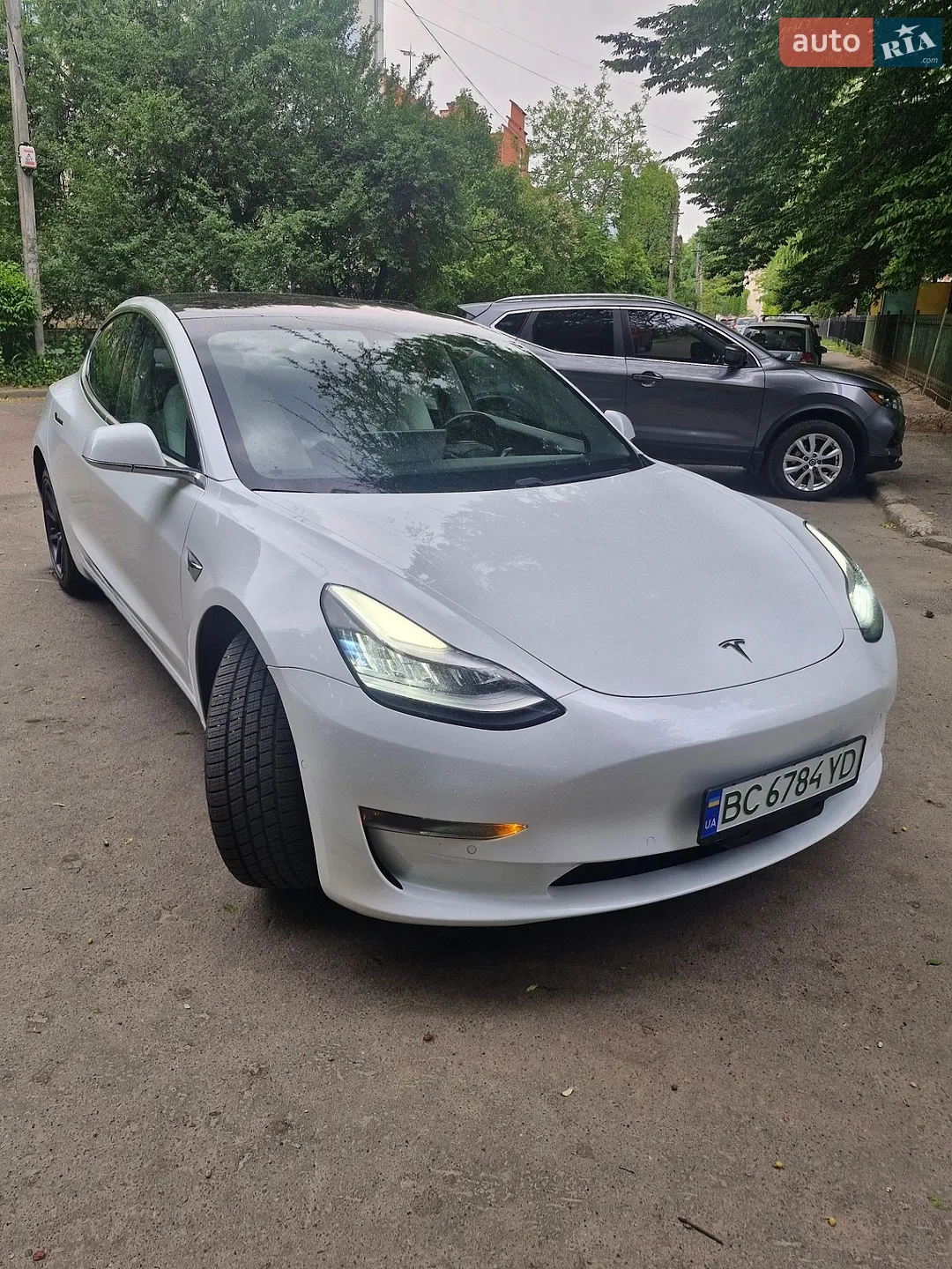 2018 Tesla Model 3 - фото 1