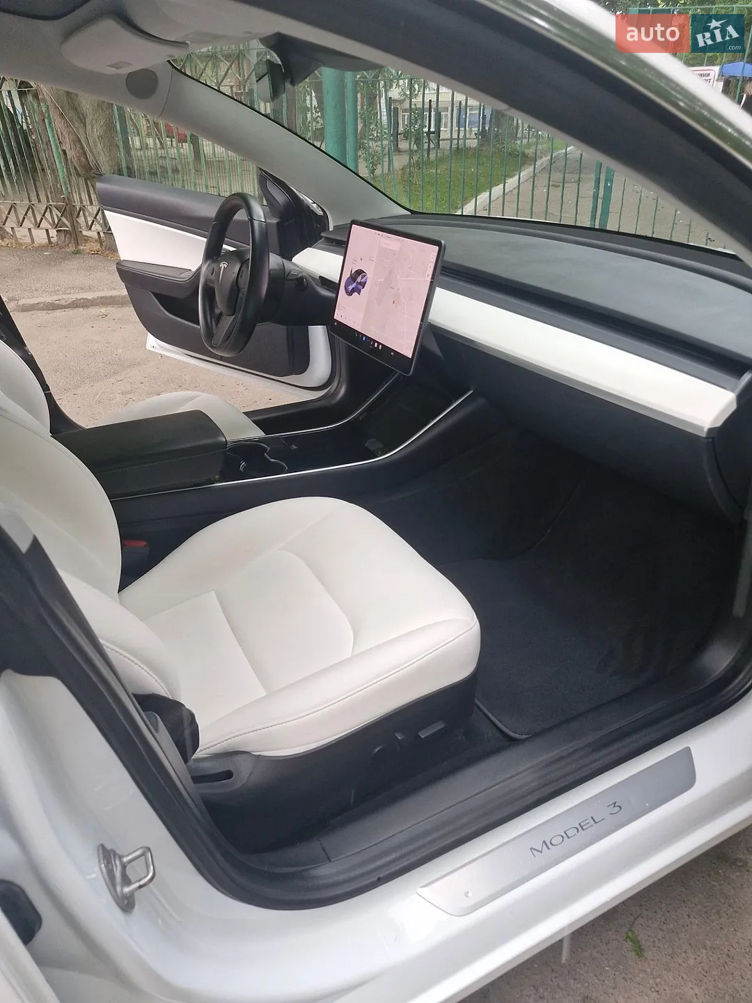 2018 Tesla Model 3 - мініатюра 10