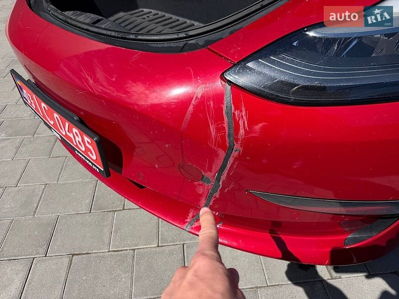Седан Tesla Model 3 2022 в Луцке