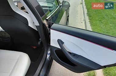 Седан Tesla Model 3 2024 в Києві