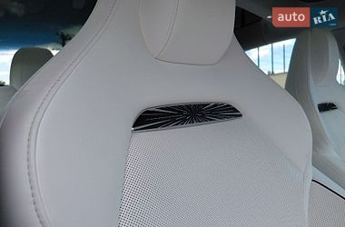 Седан Tesla Model 3 2024 в Києві