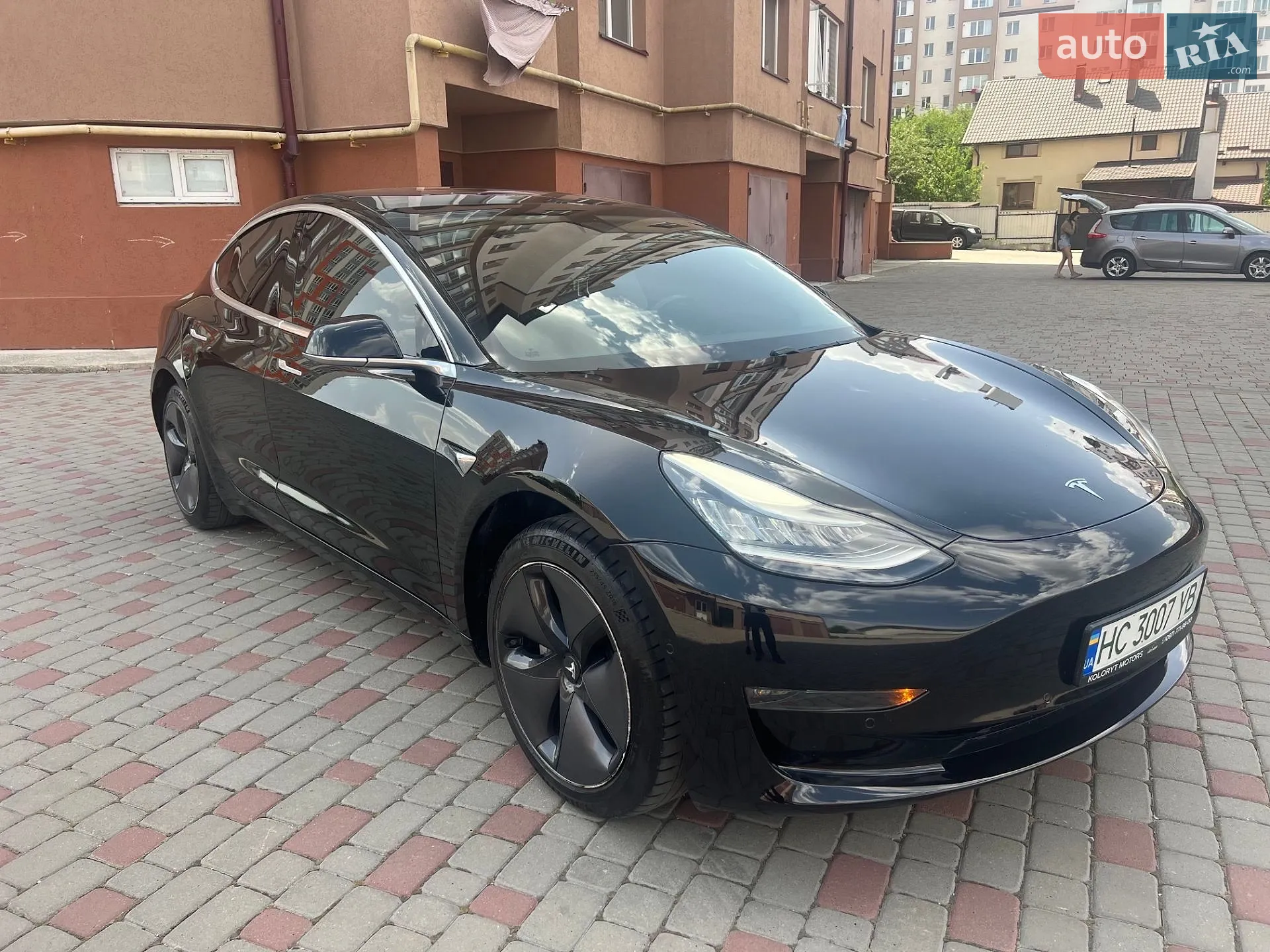 2018 Tesla Model 3 - фото 1