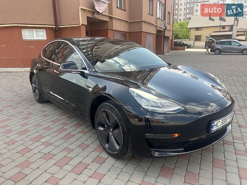 Tesla Model 3 2018