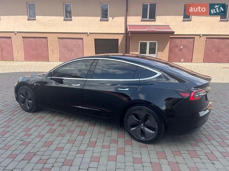 Седан Tesla Model 3 2018 в Ивано-Франковске фото 11 Седан Tesla Model 3 2018 в Ивано-Франковске