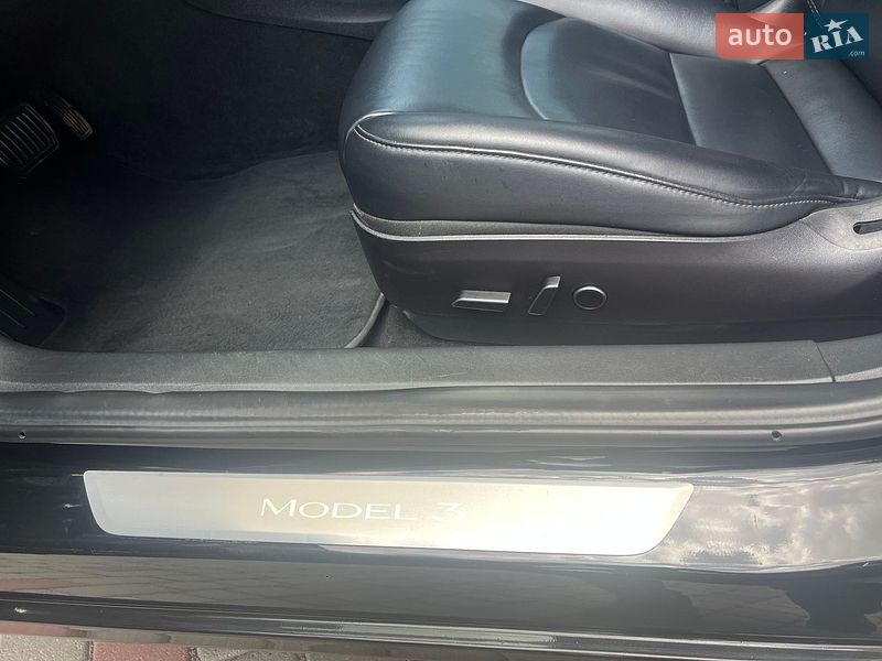 Седан Tesla Model 3 2018 в Ивано-Франковске фото 31 Седан Tesla Model 3 2018 в Ивано-Франковске
