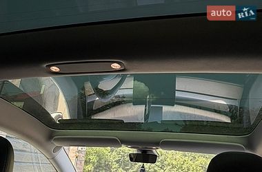 Седан Tesla Model 3 2019 в Львові