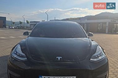 Седан Tesla Model 3 2019 в Хусті