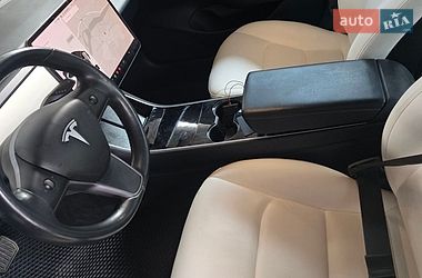 Седан Tesla Model 3 2019 в Хусте