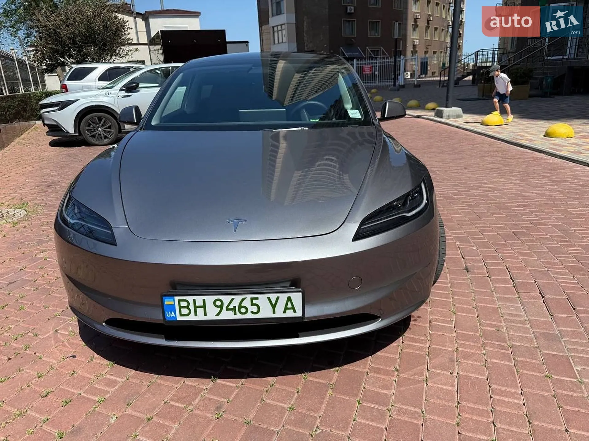 2024 Tesla Model 3 - мініатюра 10