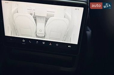 Седан Tesla Model 3 2025 в Одессе