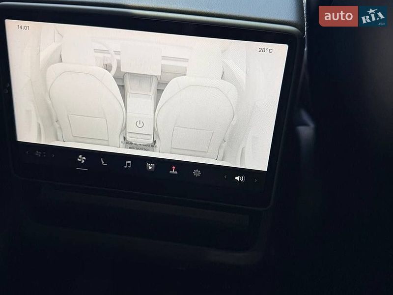 Седан Tesla Model 3 2025 в Одессе