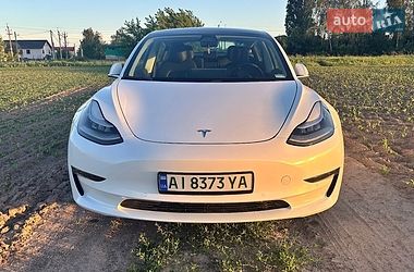 Седан Tesla Model 3 2020 в Києві