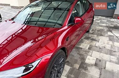 Седан Tesla Model 3 2024 в Києві