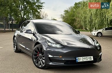 Седан Tesla Model 3 2022 в Кривому Розі