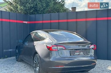 Седан Tesla Model 3 2022 в Луцьку