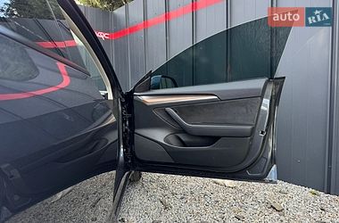 Седан Tesla Model 3 2022 в Луцьку