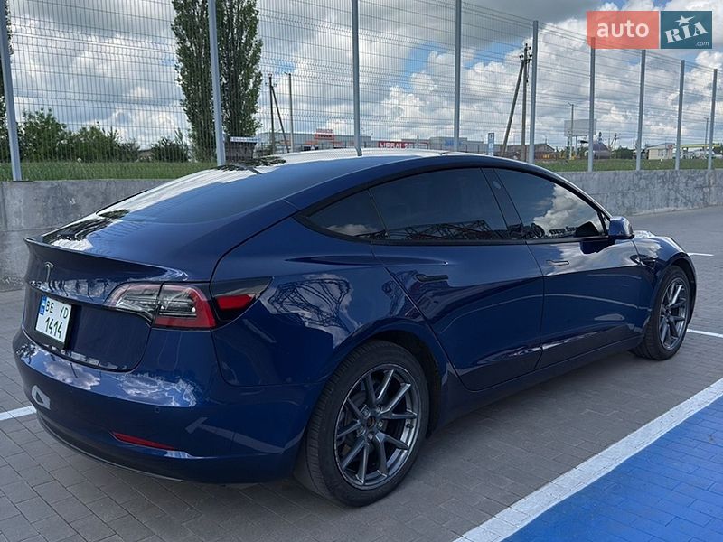 Седан Tesla Model 3 2022 в Первомайську фото 3 Седан Tesla Model 3 2022 в Первомайську