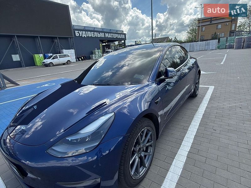 Седан Tesla Model 3 2022 в Первомайську фото 5 Седан Tesla Model 3 2022 в Первомайську