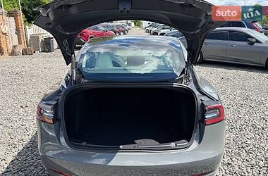 Седан Tesla Model 3 2021 в Хмельницком