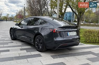 Седан Tesla Model 3 2024 в Дніпрі фото 13 Седан Tesla Model 3 2024 в Дніпрі