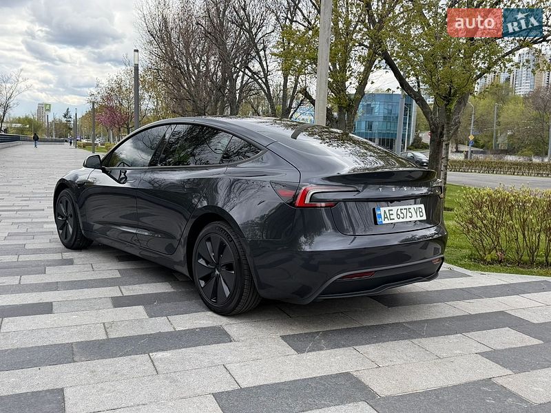 Седан Tesla Model 3 2024 в Дніпрі фото 13 Седан Tesla Model 3 2024 в Дніпрі