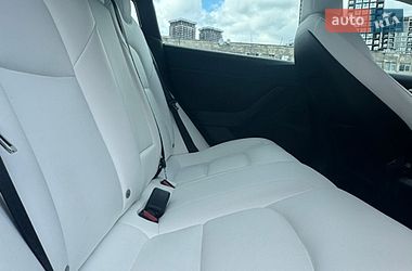 Седан Tesla Model 3 2022 в Києві