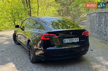 Седан Tesla Model 3 2022 в Києві