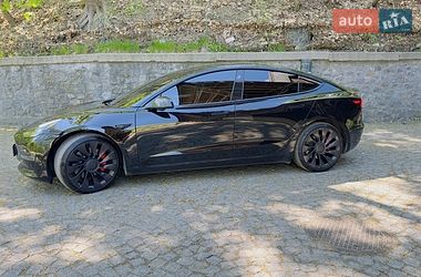 Седан Tesla Model 3 2022 в Києві