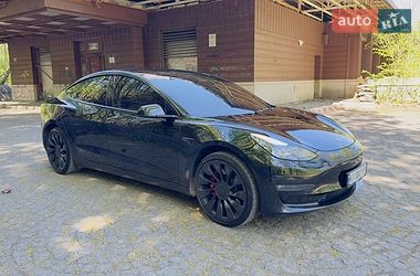Седан Tesla Model 3 2022 в Києві