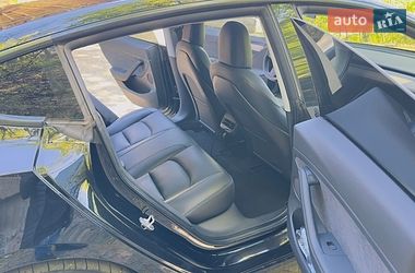 Седан Tesla Model 3 2022 в Києві