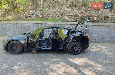 Седан Tesla Model 3 2022 в Києві