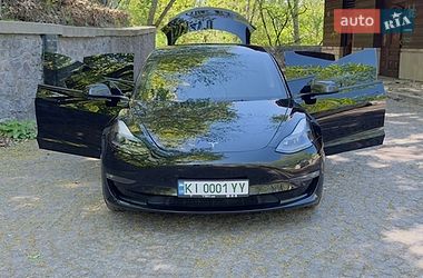 Седан Tesla Model 3 2022 в Києві