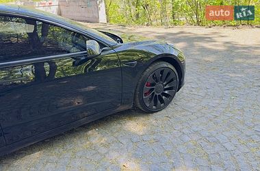 Седан Tesla Model 3 2022 в Києві