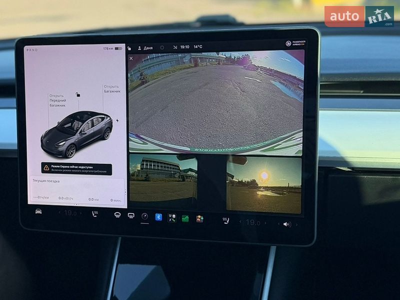 Седан Tesla Model 3 2018 в Кременчуге
